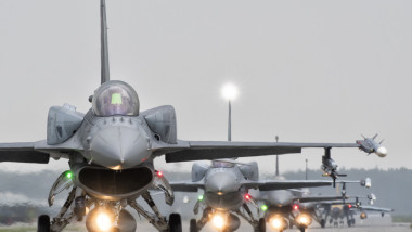 Avioane F-16