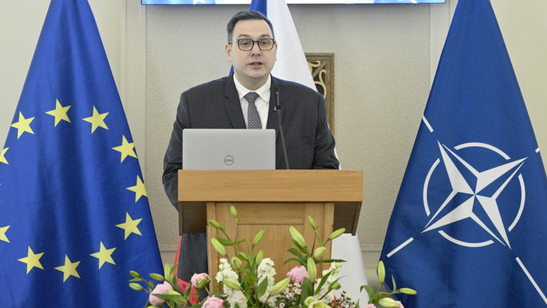 Jan Lipavský, ministr zahraničí, politik