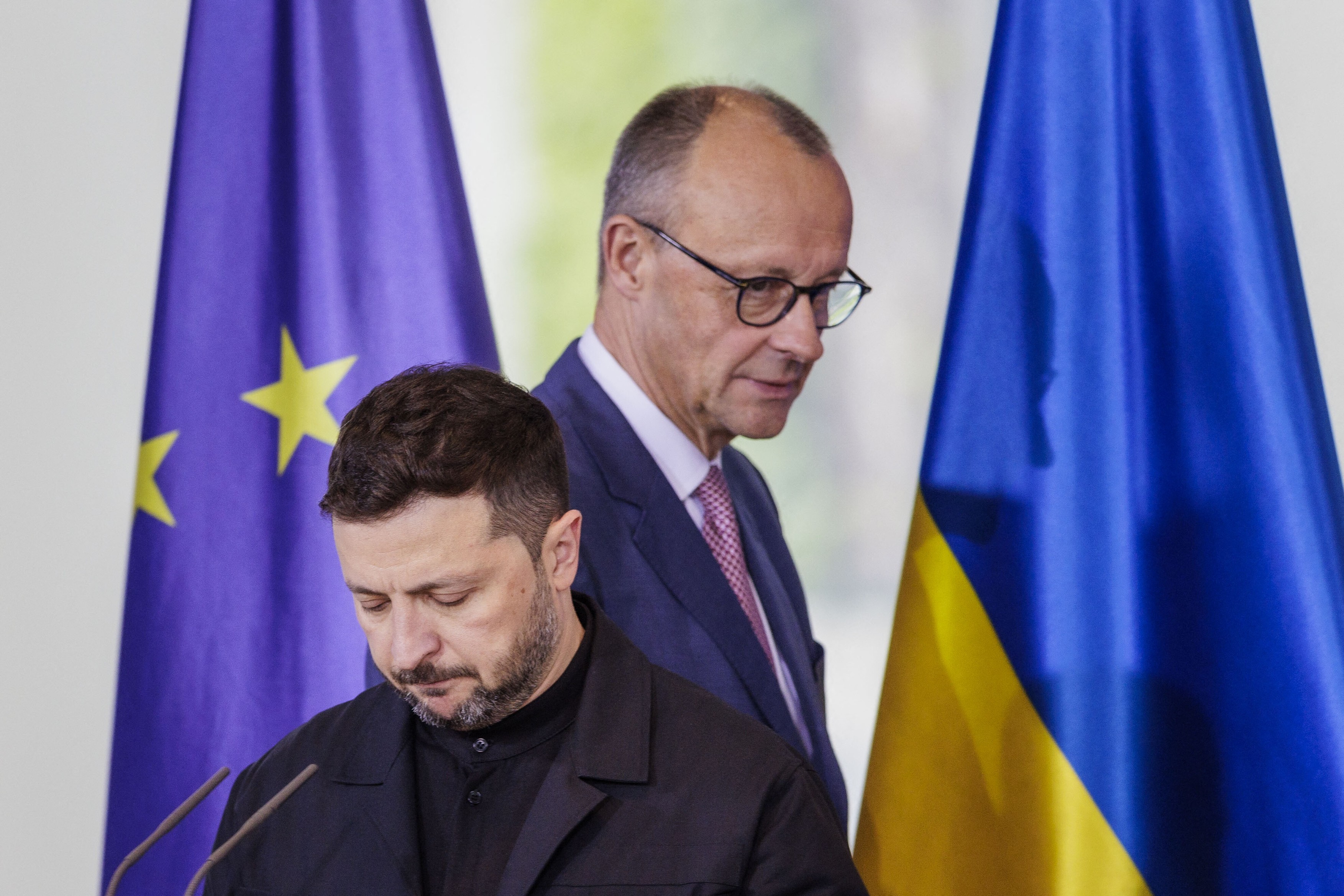 Merz nu mai vrea tineri ucraineni care fug de recrutarea militară în Germania. Cererea pe care a făcut-o către Zelenski