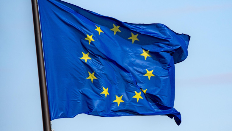 Eurobarometru. Câți dintre cetățenii UE susțin achiziționarea și furnizarea de arme pentru Ucraina
