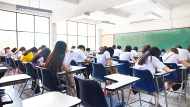 Sesiunea specială a examenului național de bacalaureat 2025. Foto Shutterstock