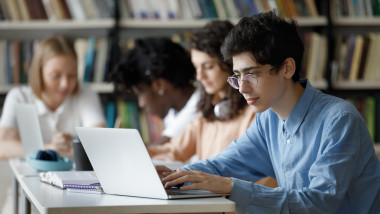 Programa limba română, bacalaureat 2025. Foto Shutterstock