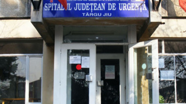 intrarea spitalului judetean targu jiu