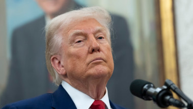 donald trump in birou