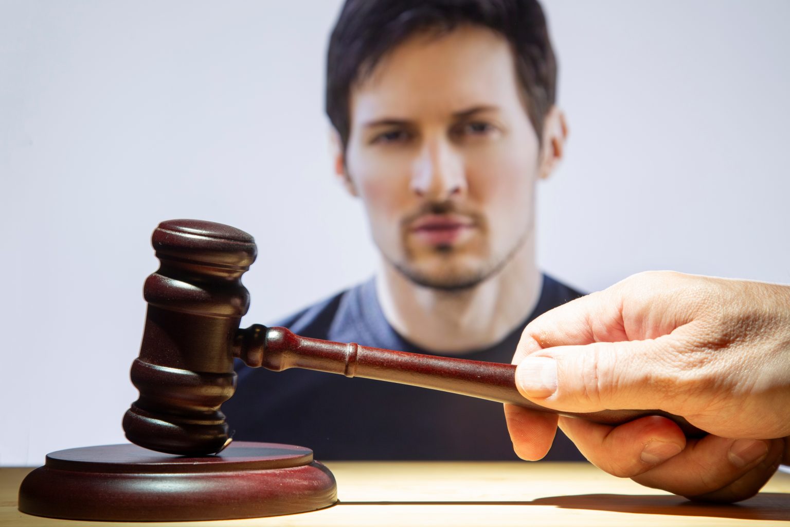Justiţia franceză i-a respins cererea fondatorului Telegram, Pavel Durov, de a i se permite să călătorească în SUA