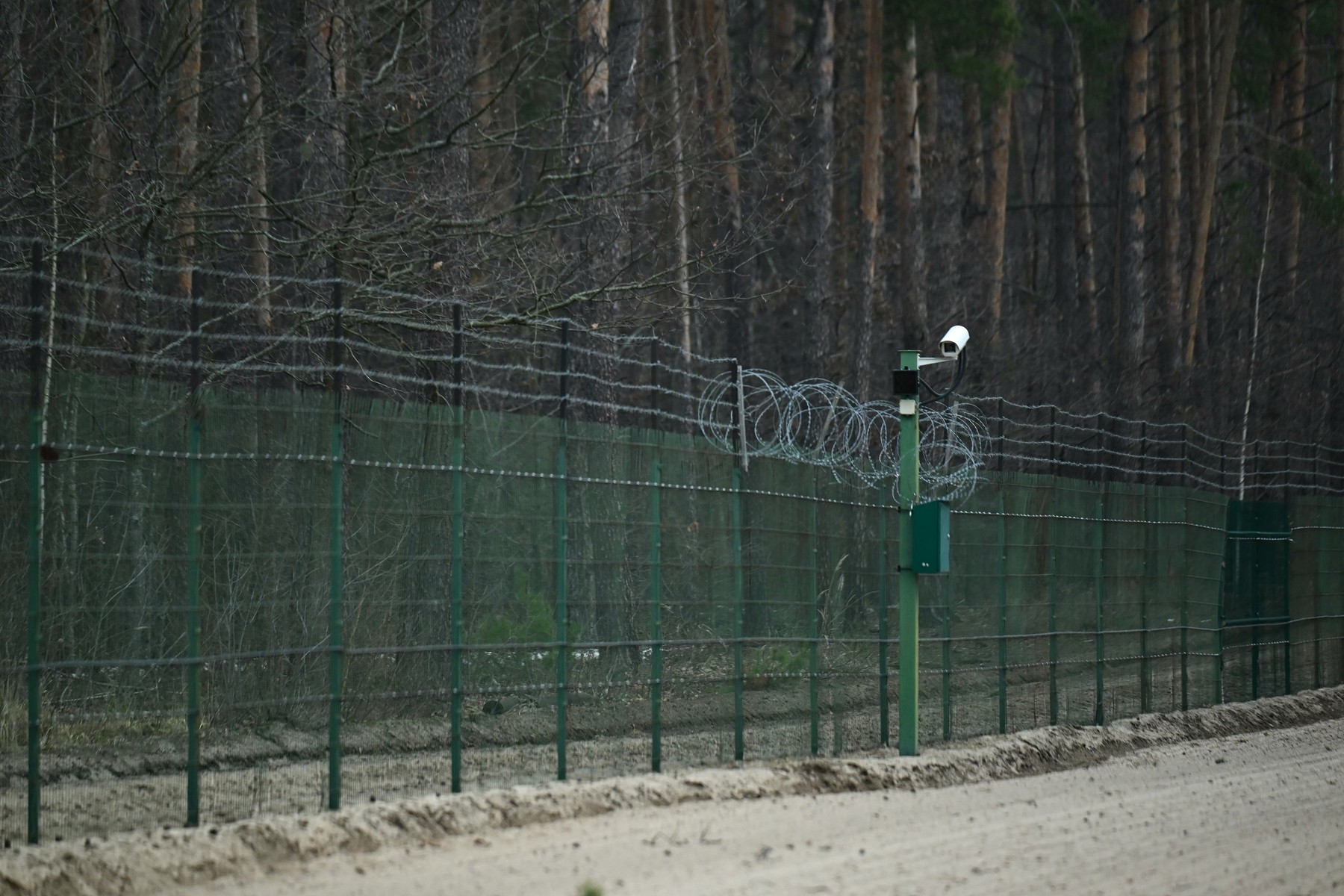 GRU a accesat camere de supraveghere din România aflate lângă frontiera cu Ucraina, pentru a urmări fluxul ajutoarelor occidentale