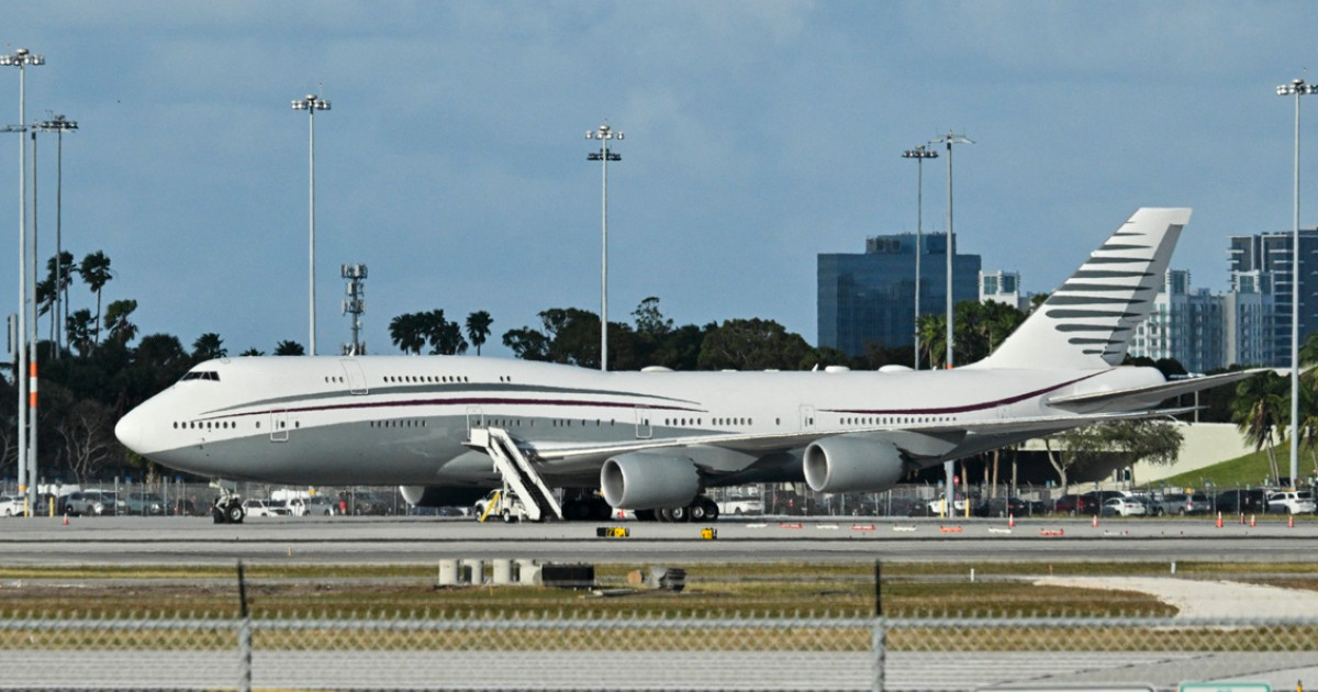 SUA au acceptat Boeing-ul 747 oferit de Qatar preşedintelui Donald Trump. Ar fi stupid să refuz un astfel de cadou|EpicNews