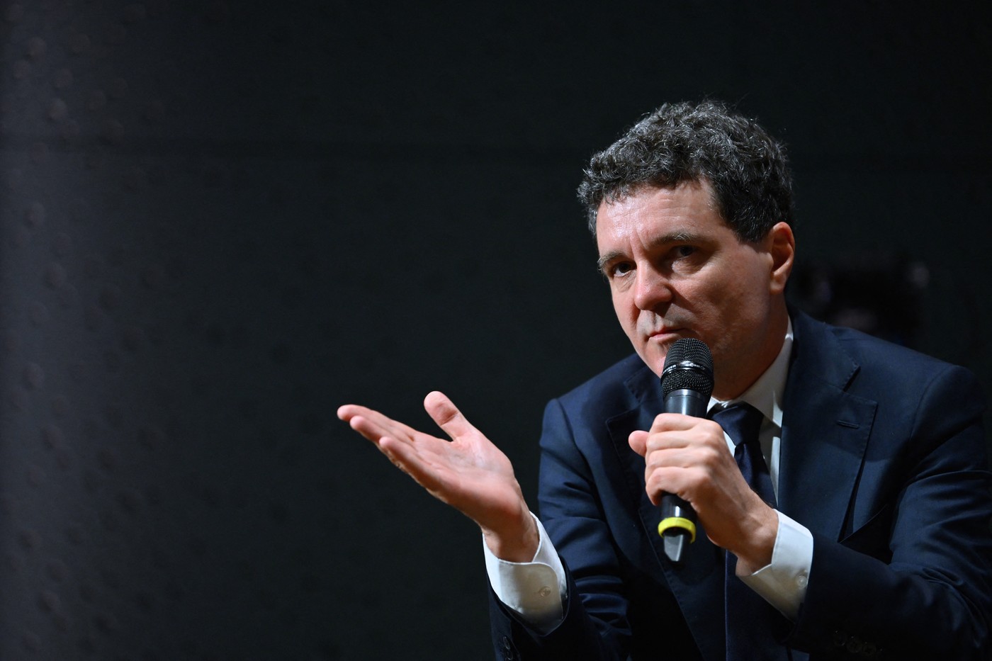 Nicuşor Dan, în fața studenților: „În multe locuri, statul este de la neglijent până la capturat. E nevoie de presiunea societăţii”