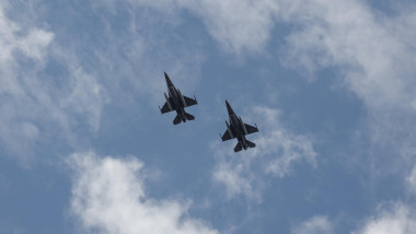 aeronave F-16