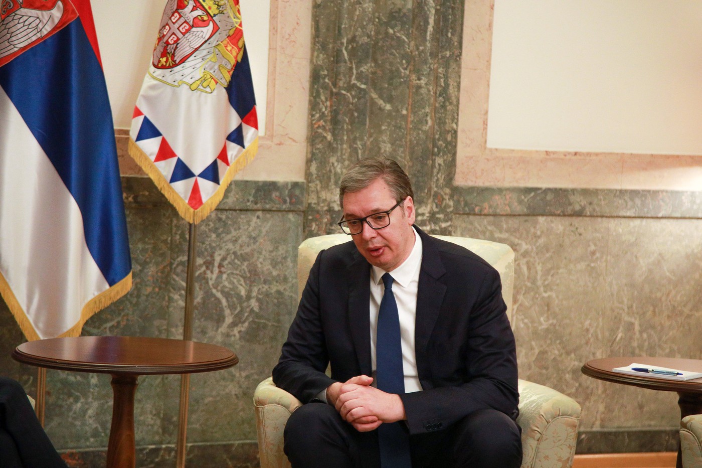 Vucic, prima reacție după acuzația că Serbia „înjunghie Rusia pe la spate”: Verificăm exporturile de arme