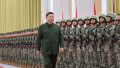 Xi Jinping inspectează soldații