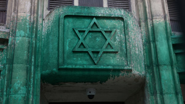 Sinagoga Agoudas Hakehilos, vandalizată. Foto: Profimedia