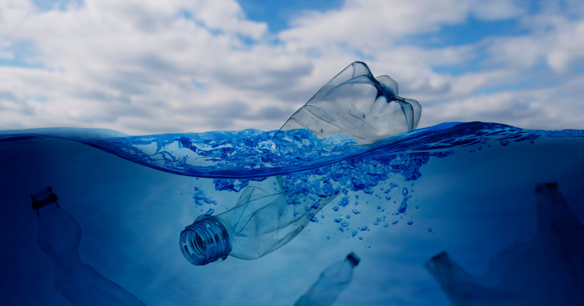 Plasticul inovator care se dizolvă în mare, soluție pentru poluare