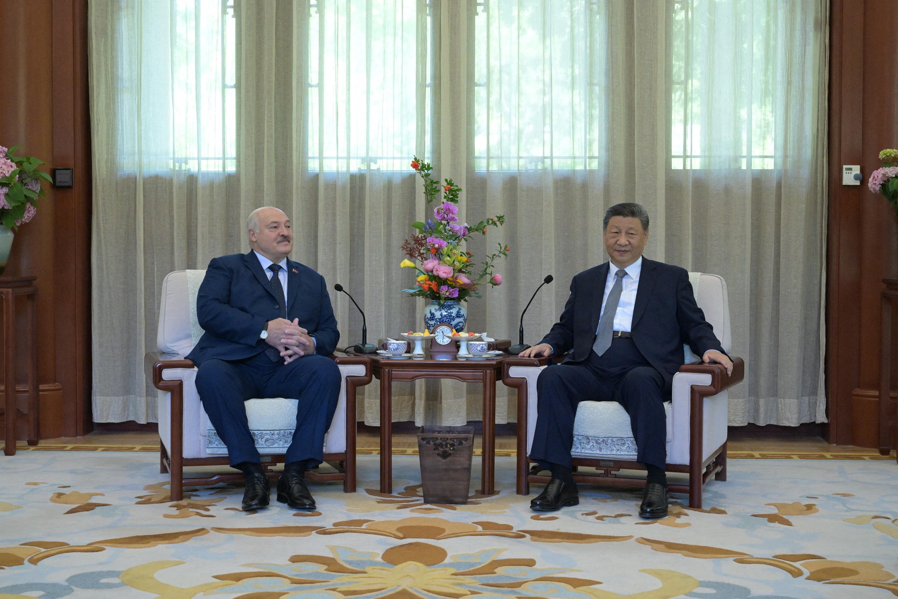 Aleksandr Lukaşenko i s-a plâns lui Xi Jinping de faptul că Occidentul exercită o presiune fără precedent asupra Chinei şi Belarusului