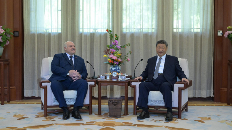 Aleksandr Lukaşenko i s-a plâns lui Xi Jinping de faptul că Occidentul exercită o presiune fără precedent asupra Chinei şi Belarusului