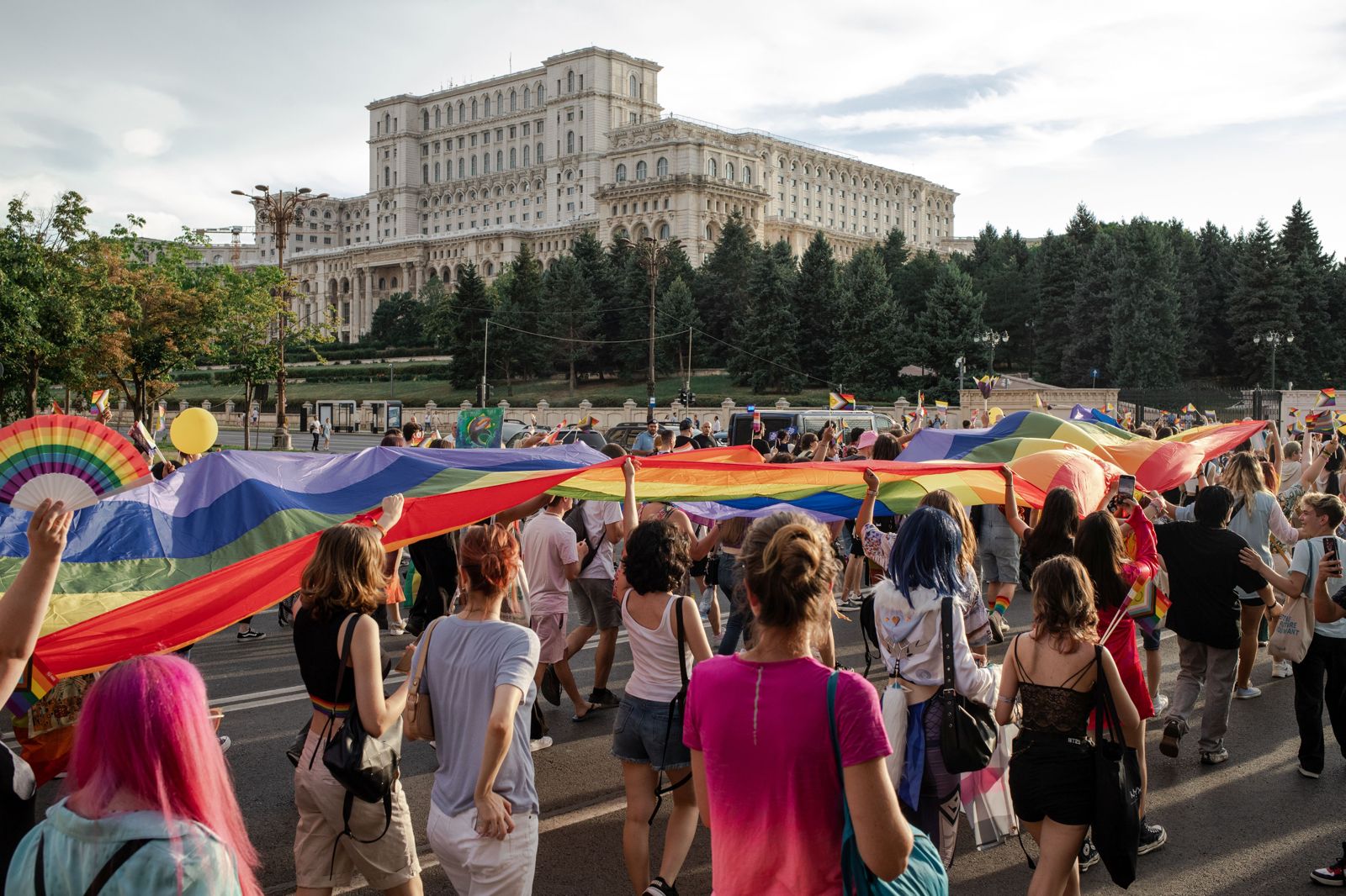 Mesajul ambasadelor de Pride: „Respectarea drepturilor persoanelor LGBTIQ+ nu e o chestiune de o ideologie, ci de obligație legală”