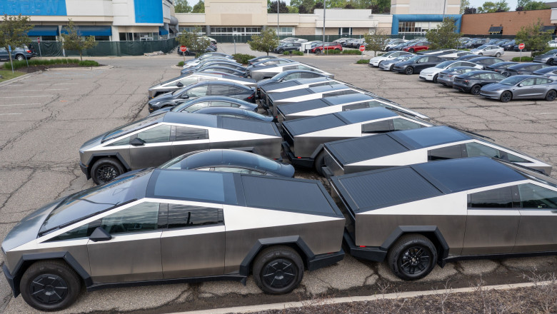 Cearta dintre Trump si Musk a costat compania Tesla 150 de miliarde de dolari într-o singură zi