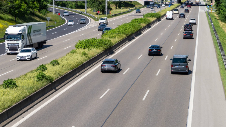 Cum decid câțiva birocrați chinezi soarta industriei auto mondiale