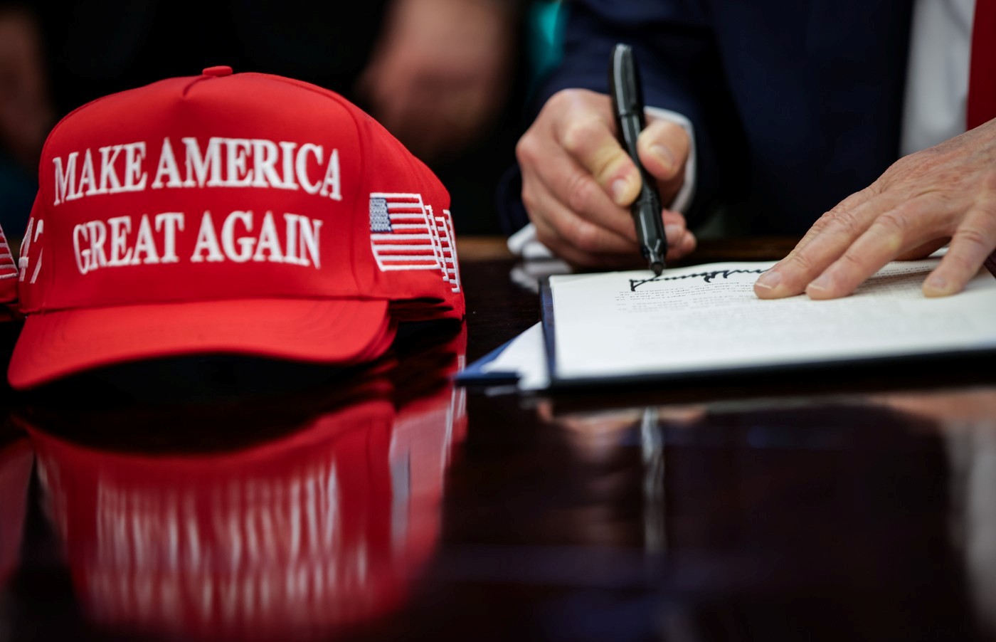 „Nu am nevoie de dreptul internaţional”, ne asigură Trump. Care este limita care spune că l-ar împiedica să acționeze în lume