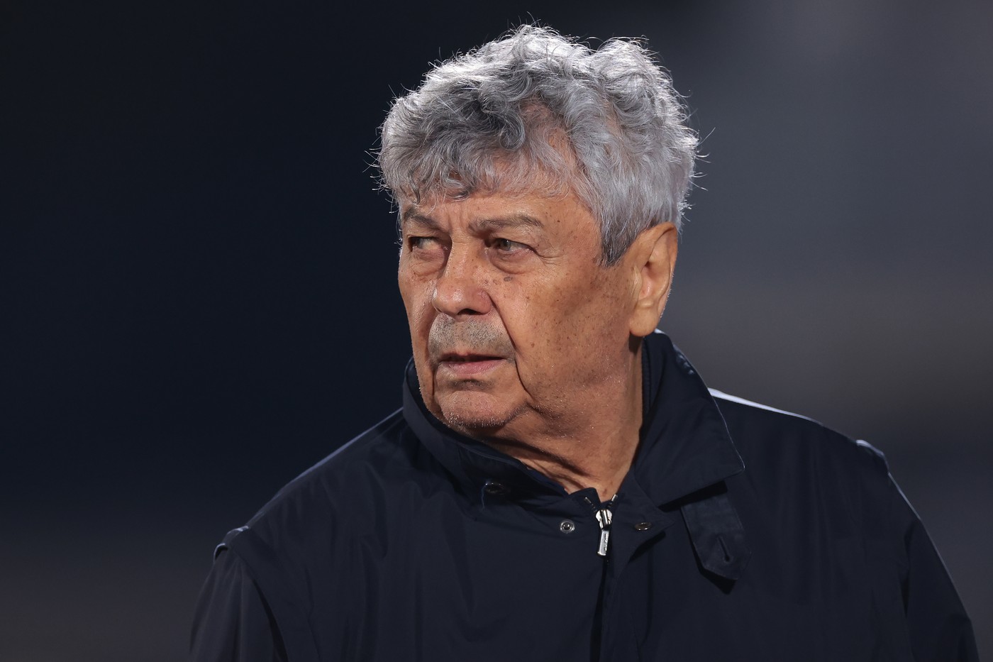 Mircea Lucescu, antrenorul naţionalei de fotbal, împlineşte astăzi 80 de ani