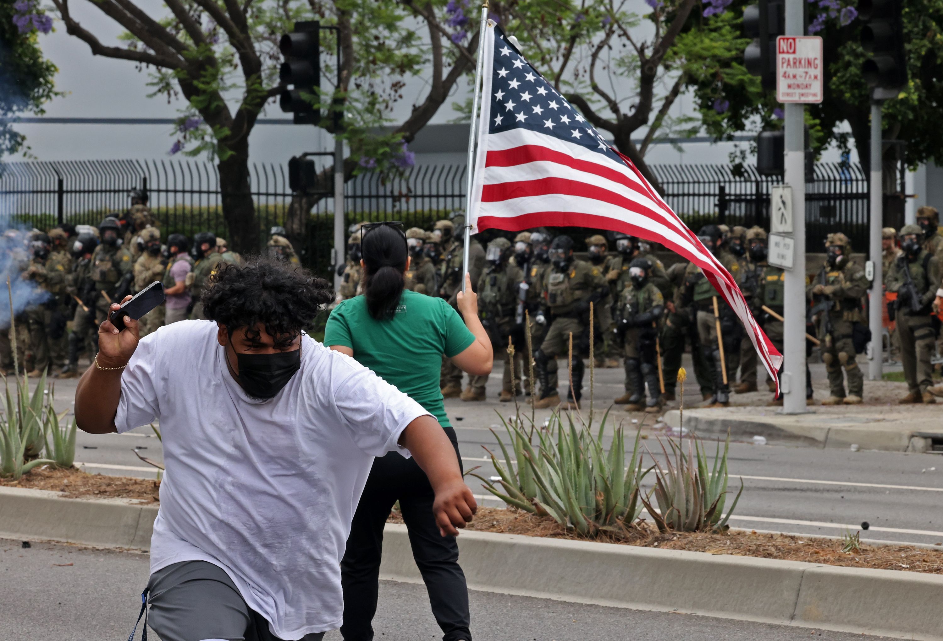 Efectele protestelor față de deportările inițiate de Donald Trump asupra vieții politice din SUA. Cine și ce ar putea câștiga