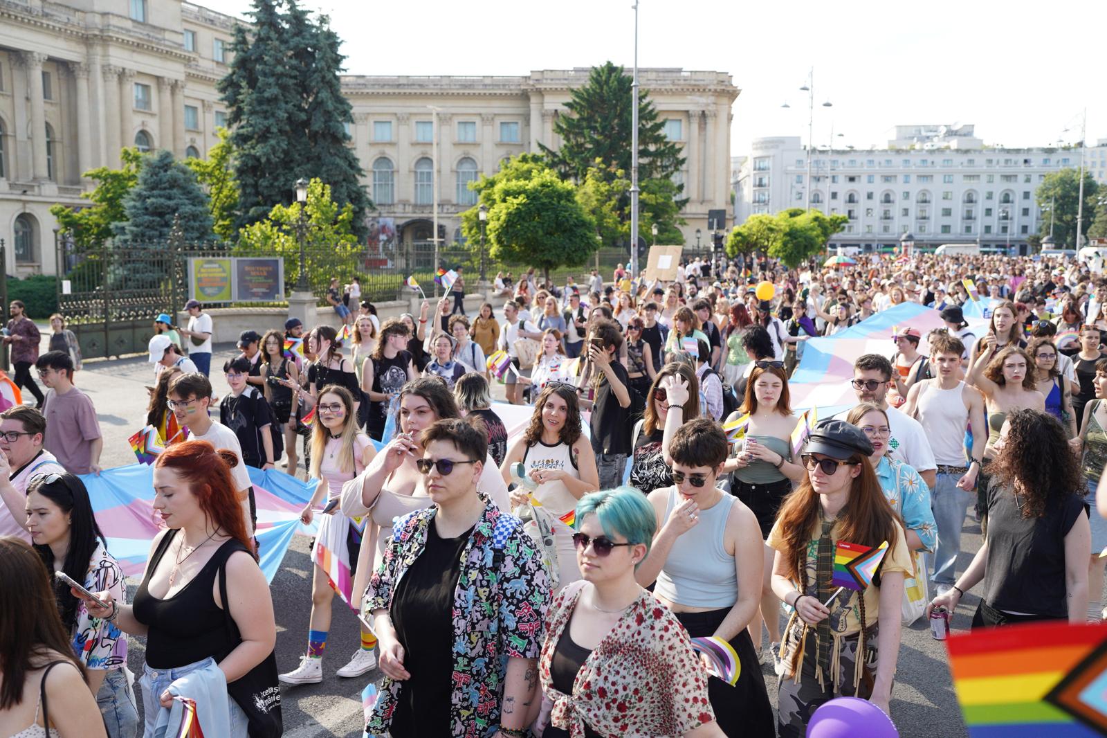 Peste 30.000 de persoane la ediția aniversară a 20 de ani de Bucharest Pride, anunță organizatorii. Precizările Jandarmeriei