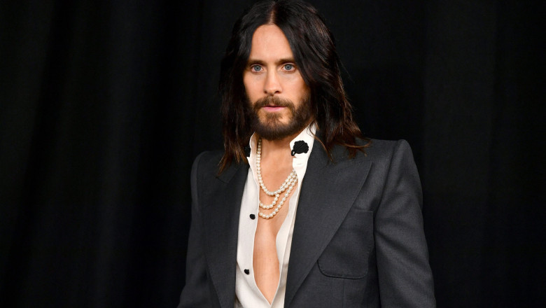 Jared Leto, acuzat de nouă femei de „comportament de prădător” și gesturi inacceptabile: „Știa ce vârstă aveam și nu i-a păsat”