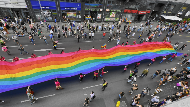 Extrema dreaptă folosește drepturile LGBTQ+ ca armă, în Europa, pentru a semăna disensiune, spun activiștii