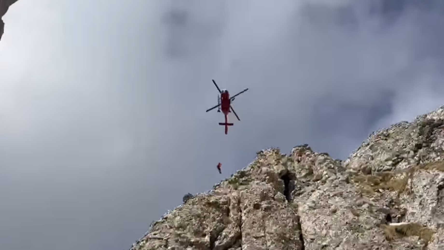 Patru alpiniști, rămași blocați în Munții Bucegi. Intervenția Salvamont a durat 17 ore