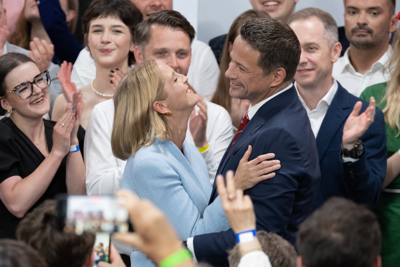 „Gosia, Gosia”. Momentul în care primarul Varșoviei își proclamă prematur victoria și i-o dedică „primei-doamne”