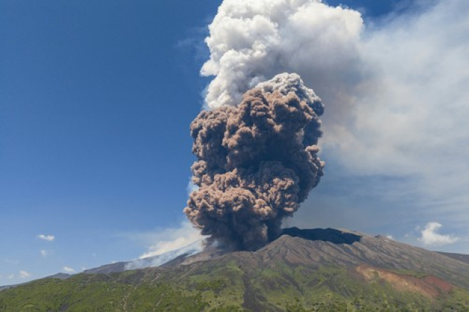 Vulcanul Etna a erupt din nou. Foto: Profimedia