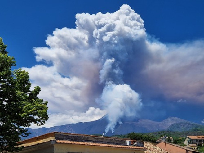 Vulcanul Etna a erupt din nou. Foto: Profimedia