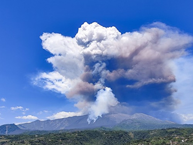 Vulcanul Etna a erupt din nou. Foto: Profimedia
