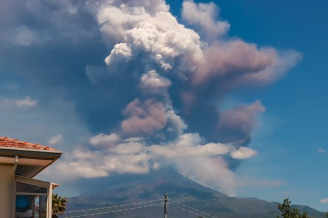 Vulcanul Etna a erupt din nou. Foto: Profimedia