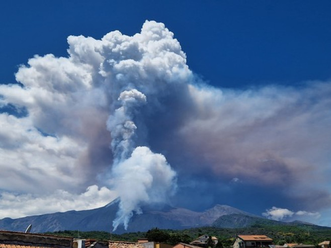 Vulcanul Etna a erupt din nou. Foto: Profimedia