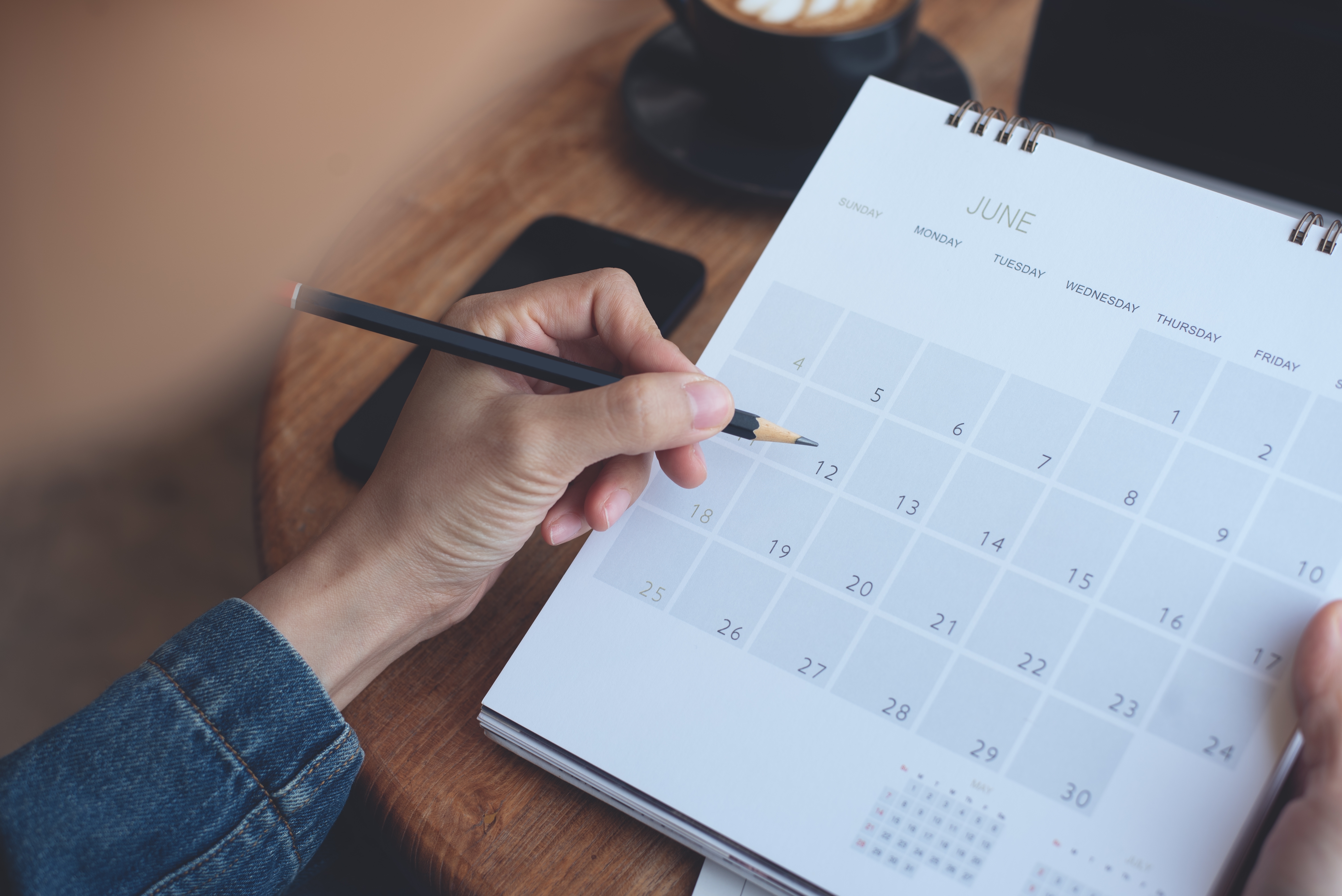 Zile libere de Rusalii în 2025. Urmează un weekend prelungit pentru salariații din România