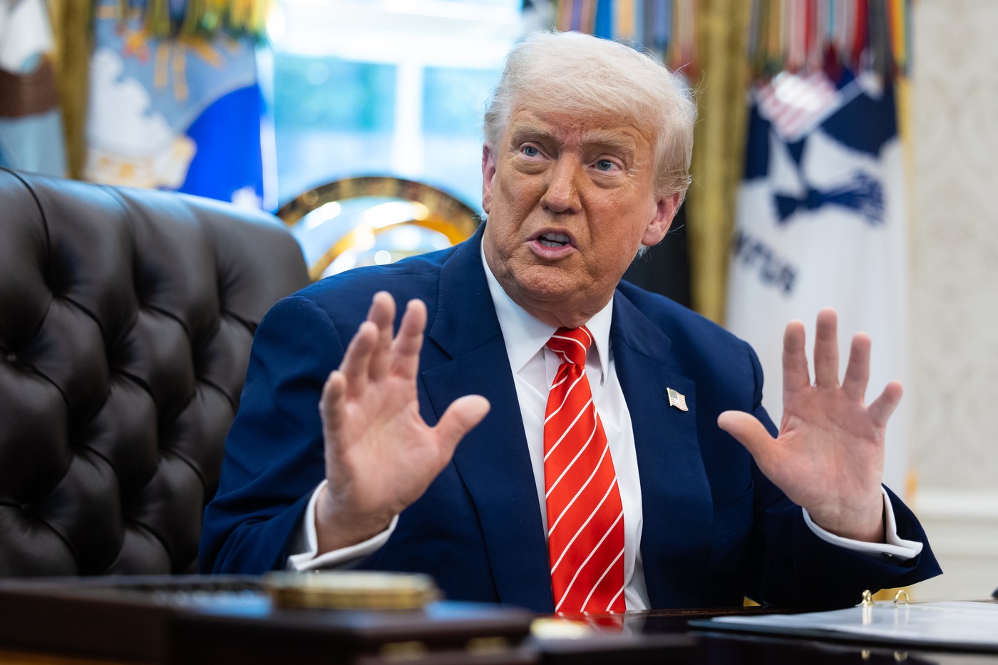 Trump cere Curții Supreme a SUA să permită concedieri federale în masă