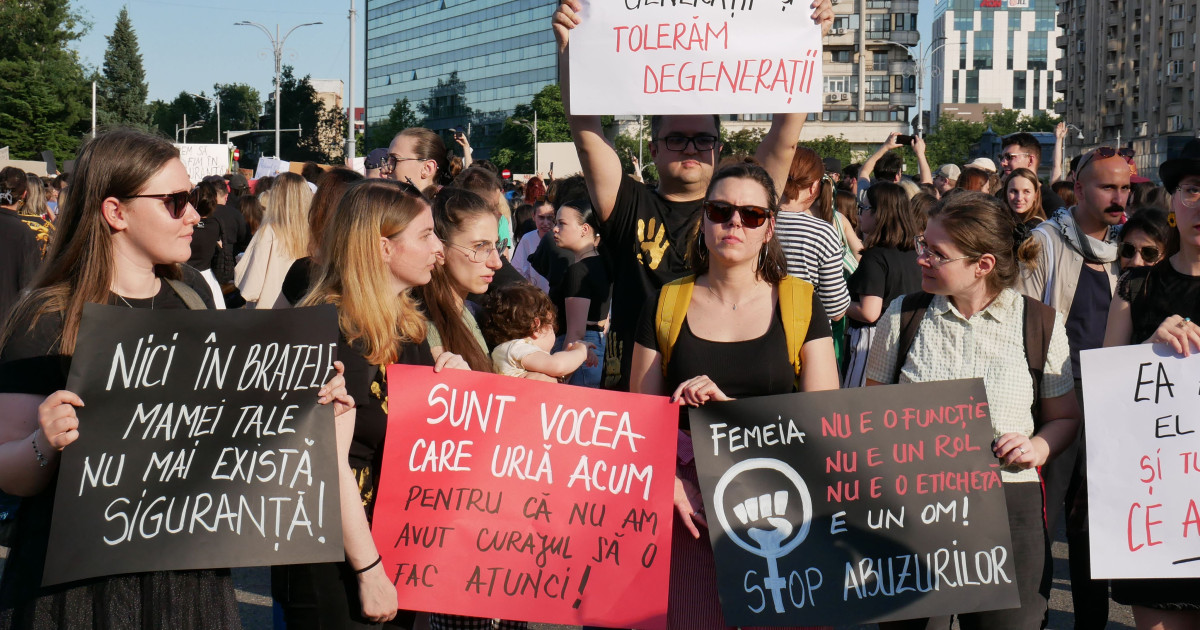 Protest în Piața Victoriei, după uciderea Teodorei Marcu. „Când statul tace, femeile mor”