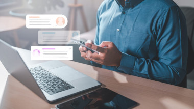calculator pc laptop barbat telefon chatbot