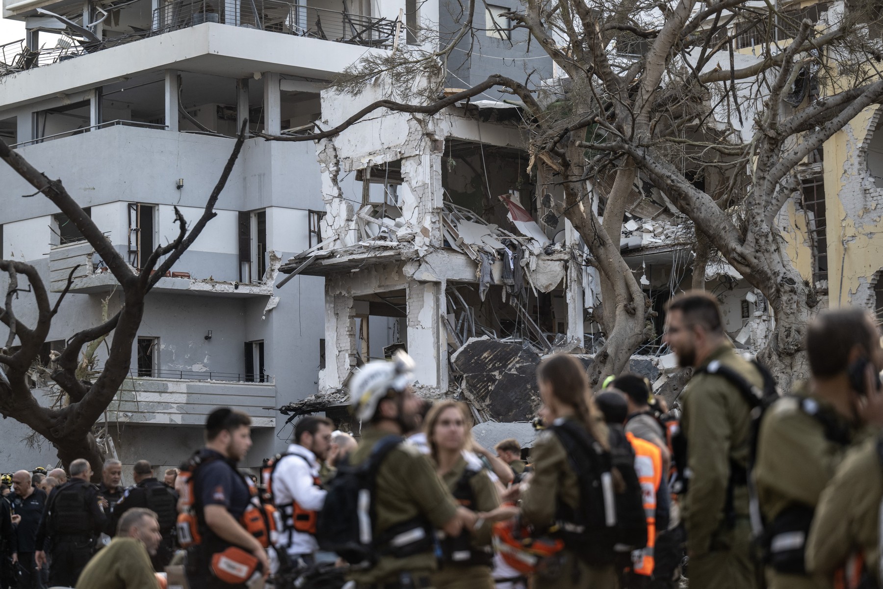 Andrei Țărnea, despre românii blocați în Israel și Iran: „Sunt în relativă siguranță. Se încearcă organizarea unor evacuări terestre”