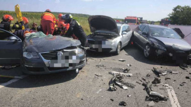masini avariate intr-un accident pe dn19