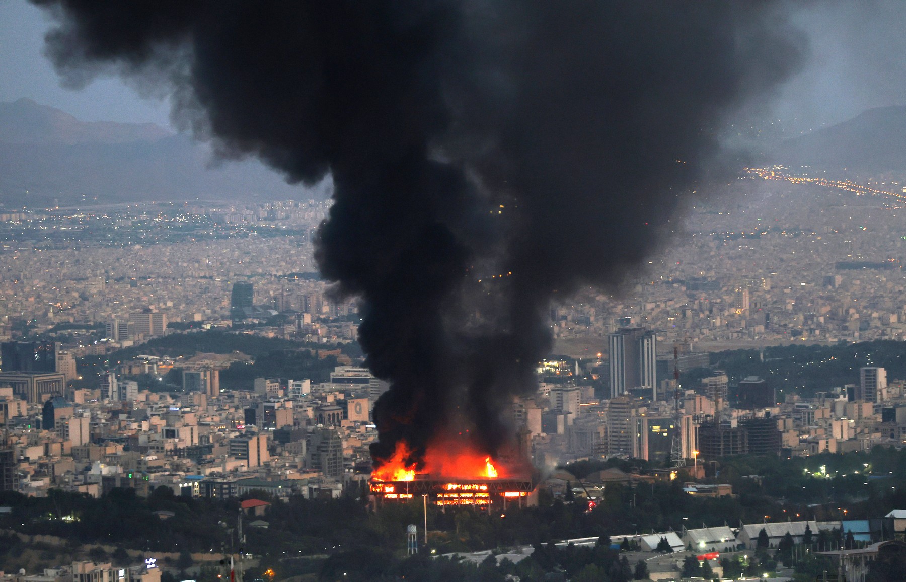 Paranoia Iranului față de Mossad crește, pe fondul temerilor că spioni israelieni poartă „măști, pălării și ochelari de soare”