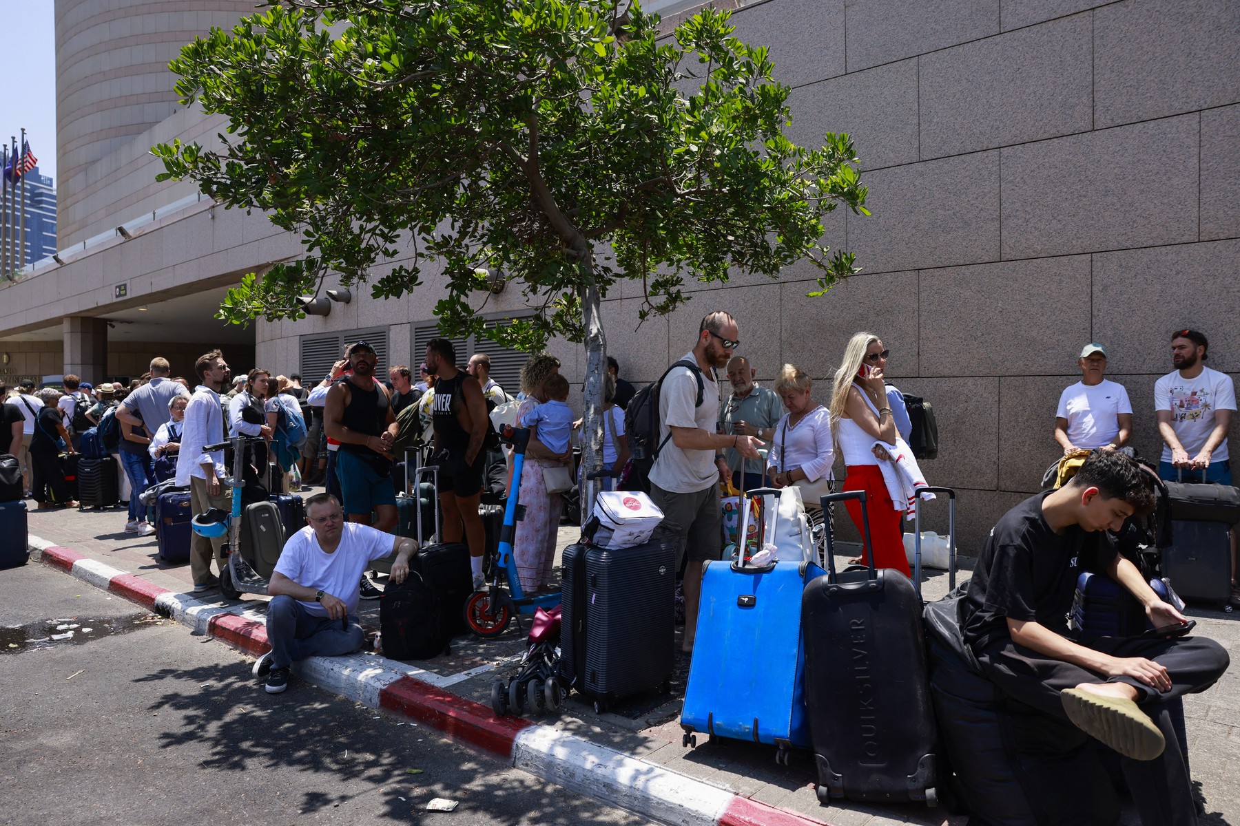 Repatriere din Israel: Grecia a evacuat în siguranță peste 100 de cetățeni, inclusiv români și americani
