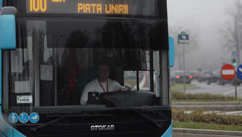 Elevii vor avea transport gratuit și în timpul examenelor naționale. Camera Deputaților a adoptat legea