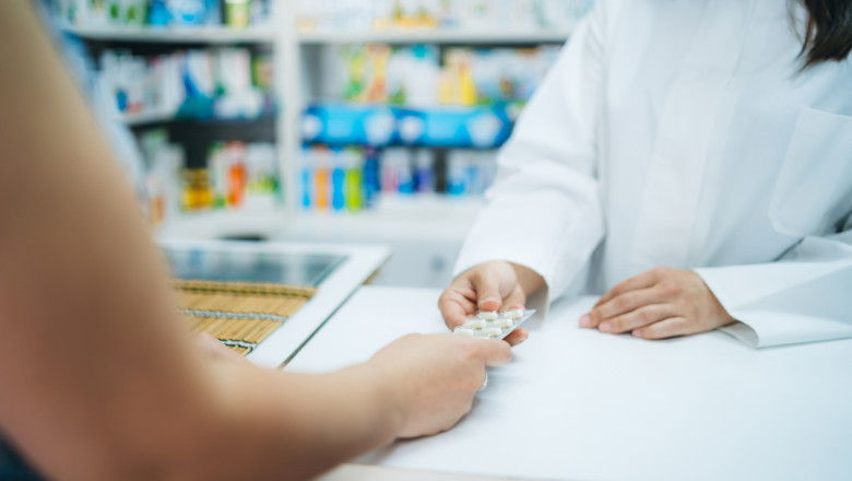 CNAS: Medicamentele compensate pot fi eliberate fără să fie necesară imprimarea reţetei. Ce trebuie să prezinte pacientul la farmacie