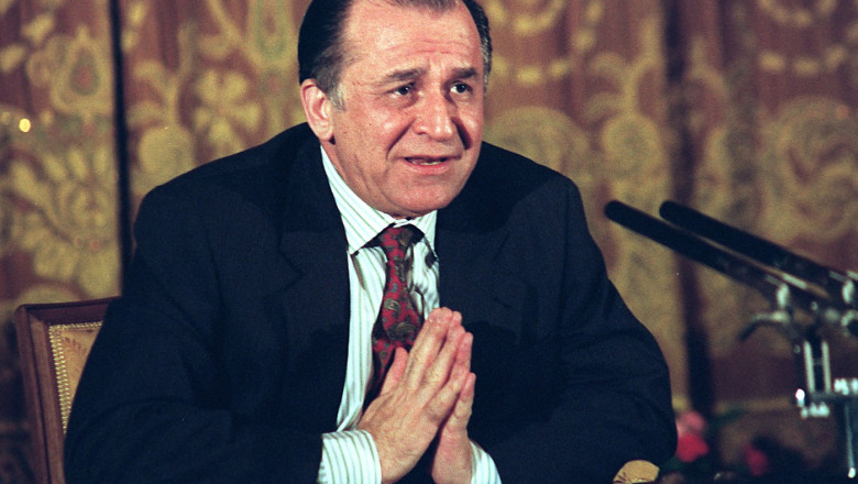 ion-iliescu (2)