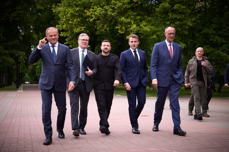Zelenskyy &amp; Coalition of the Willing in Kiev
