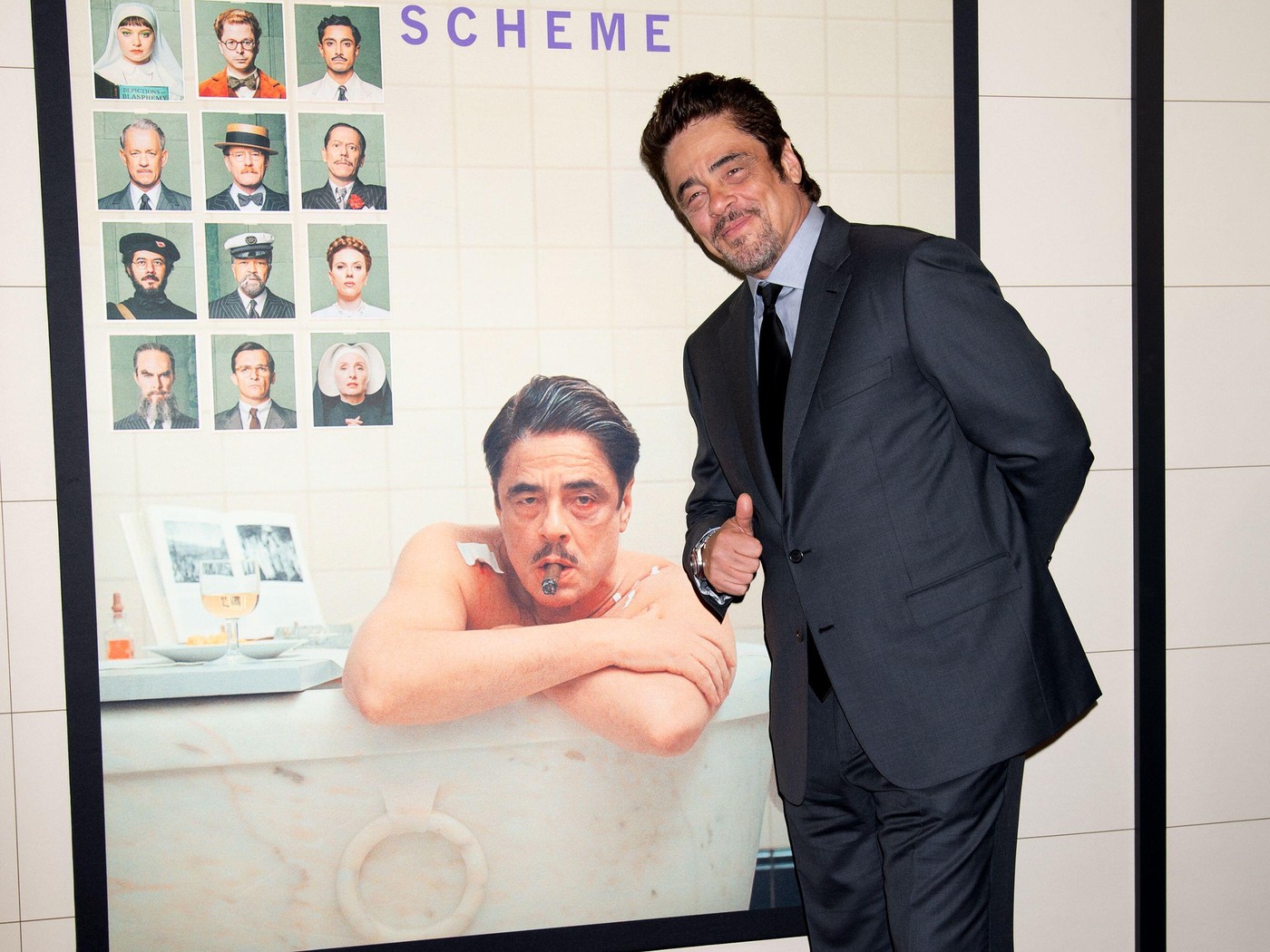 Benicio del Toro a fost reținut pe aeroport pentru că avea în bagaj planuri de prăbușire a unui avion, pe capitole