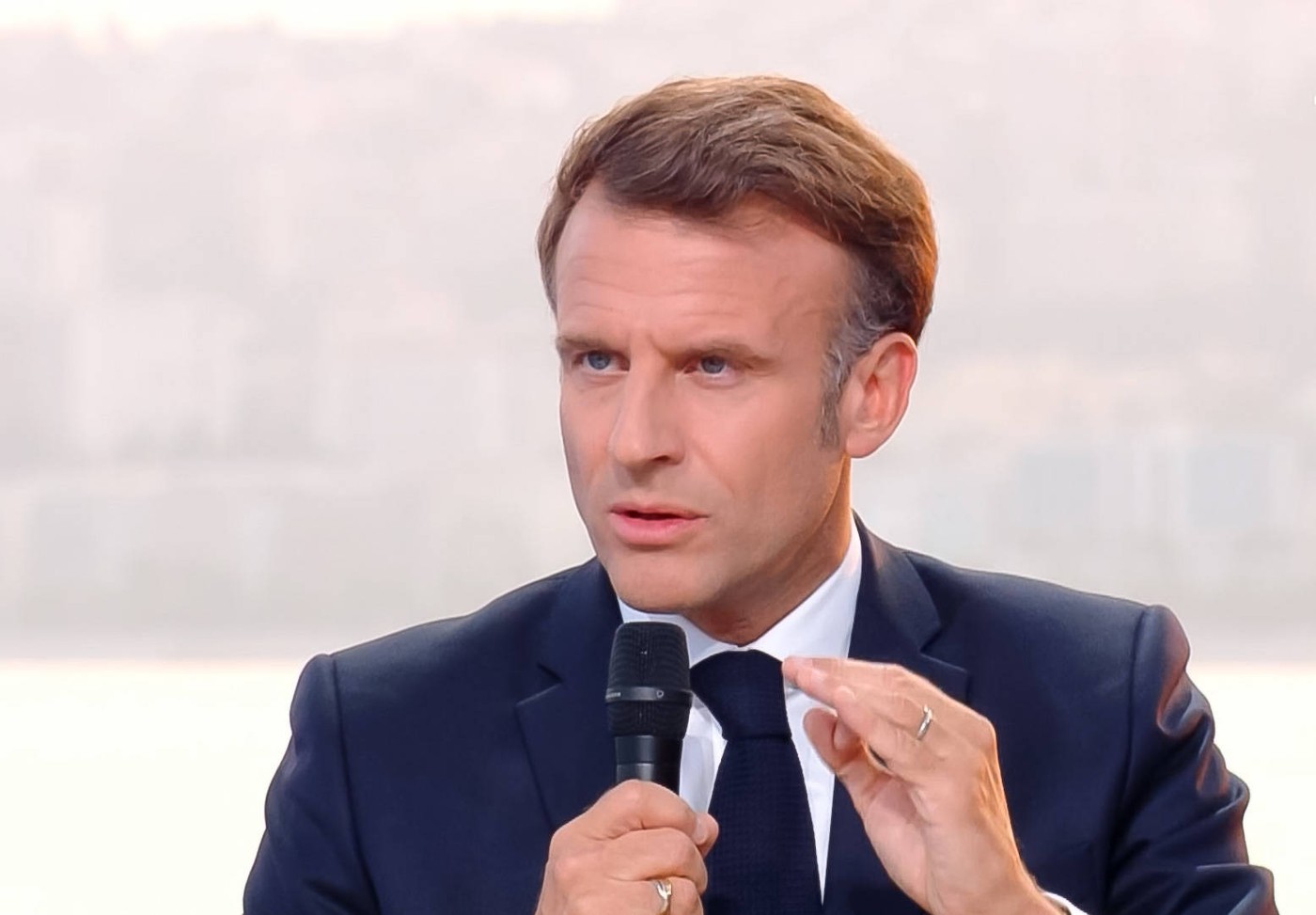 Macron condiționează deschiderea unei ambasade în Statul Palestina de eliberarea ostaticilor israelieni din mâinile Hamas