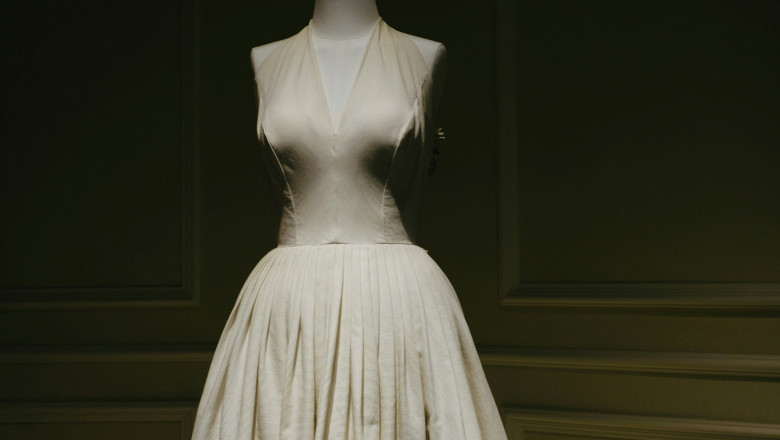 (P) Eleganță și stil: cum să strălucești la evenimente cu rochii de ocazie și salopete elegante